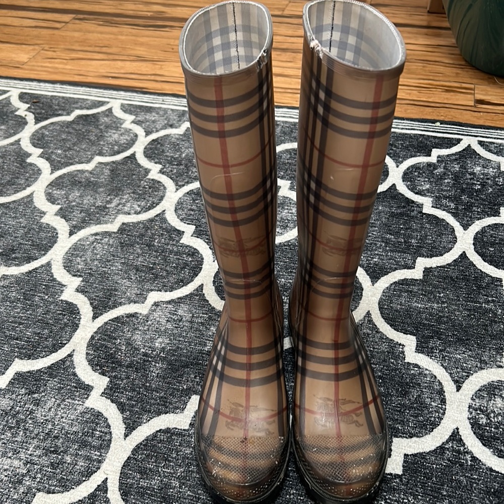 BURBERRY RAINBOOTS